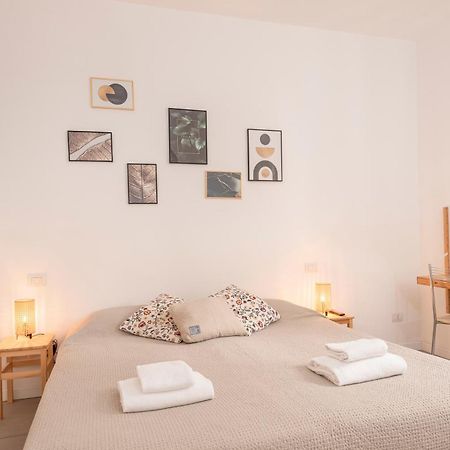 Guesthouse Tree Rooms Modern ベルガモ エクステリア 写真