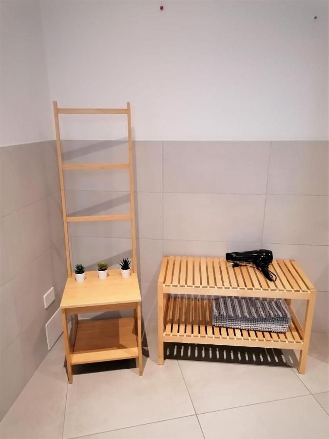 Guesthouse Tree Rooms Modern ベルガモ エクステリア 写真