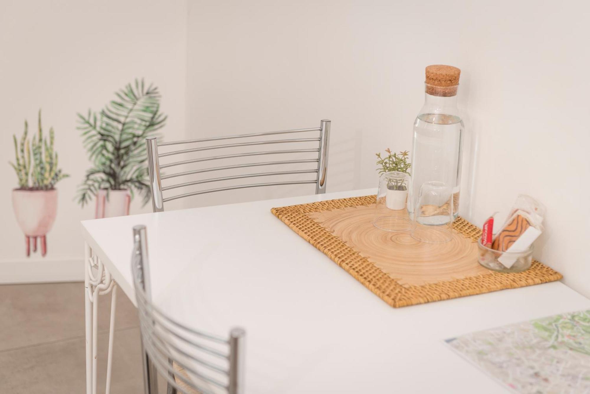 Guesthouse Tree Rooms Modern ベルガモ エクステリア 写真