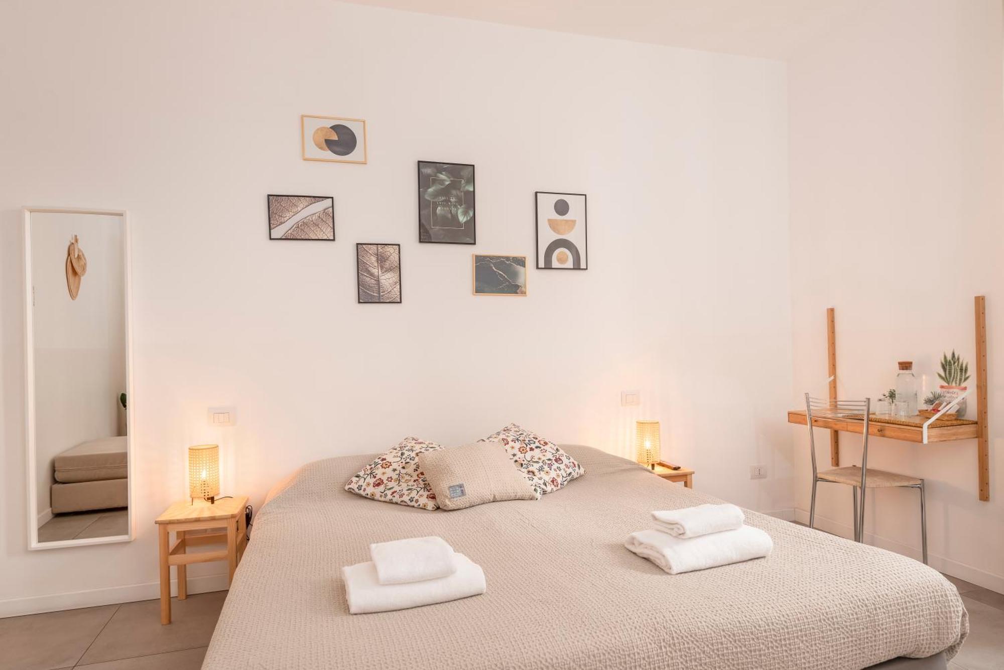 Guesthouse Tree Rooms Modern ベルガモ エクステリア 写真
